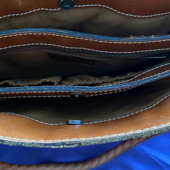 EUC PATRICIA NASH PURSE - Picture 11 of 16